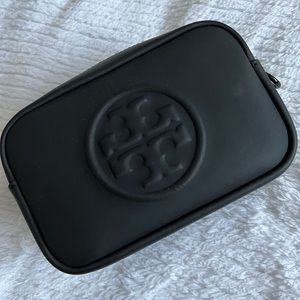 Tory Burch Crossbody bag, comes with strap